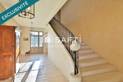 Maison de maîtres - 400 m² - 11 pièces