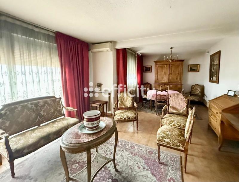 Appartement - 82 m² - 3 pièces