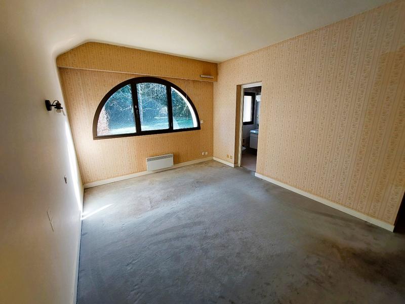 Maison - 188 m² - 7 pièces