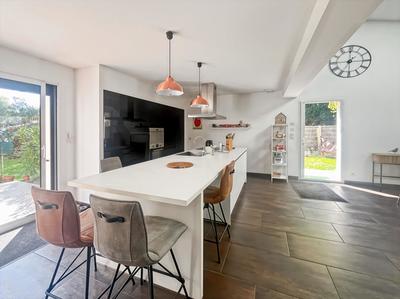 Maison - 173 m² - 7 pièces