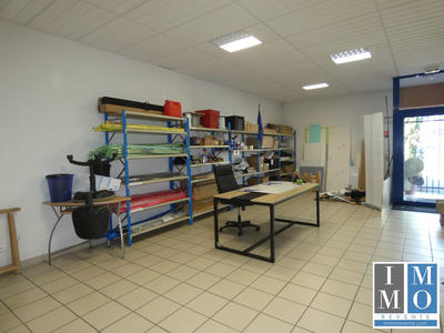 Local d'activités - 128 m² - 4 pièces