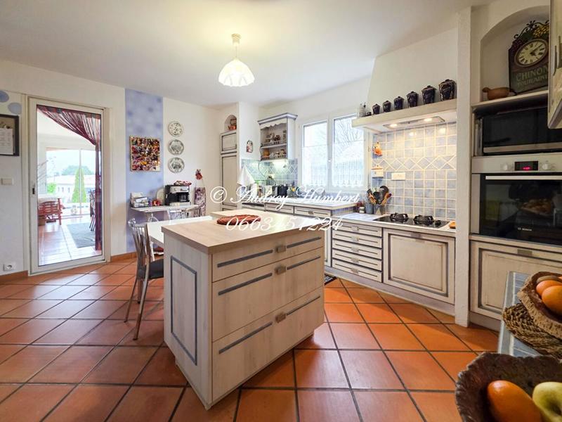 Maison - 165 m² - 5 pièces