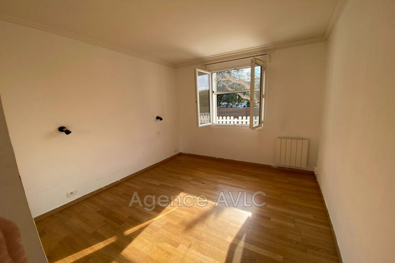 Villa - 104 m² - 5 pièces