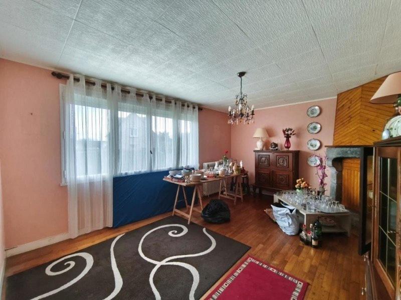 Maison - 98 m² - 7 pièces