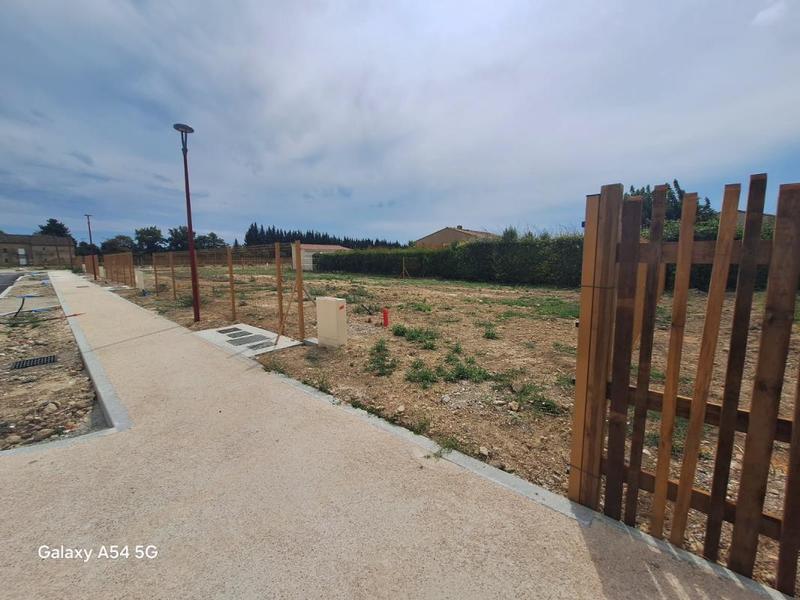 Terrain constructible - 305 m²