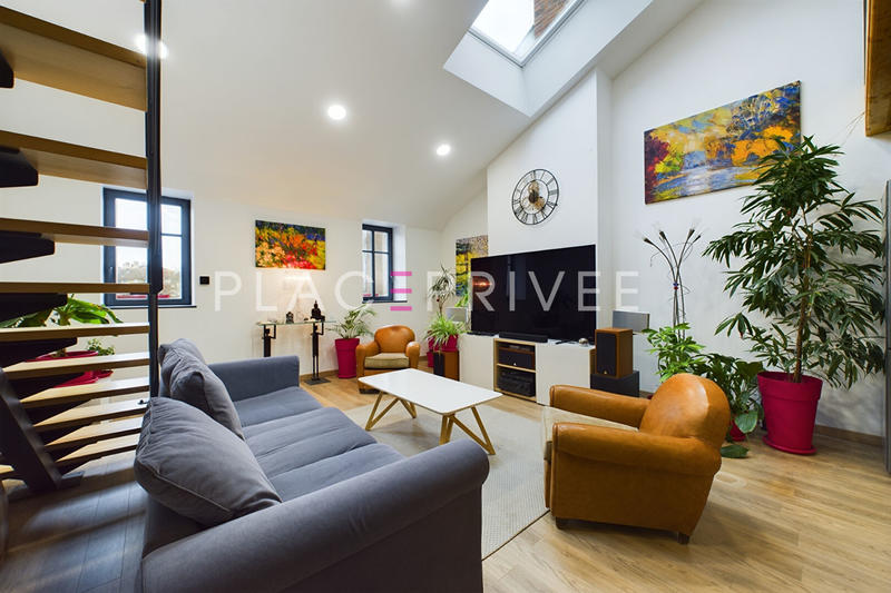 Appartement - 96 m² - 4 pièces