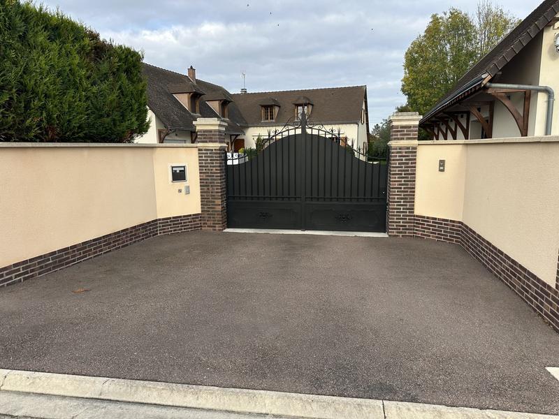 Maison - 450 m² - 15 pièces