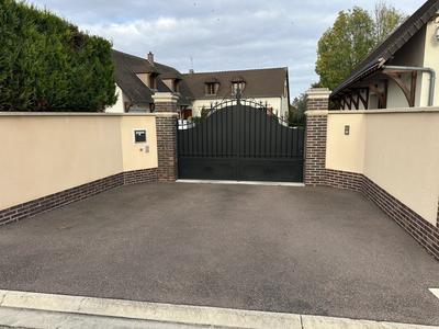 Maison - 450 m² - 15 pièces