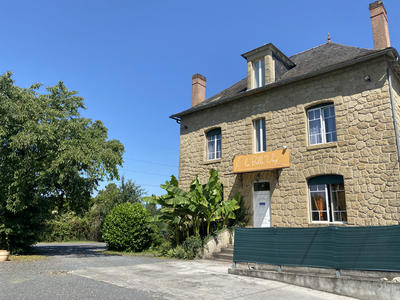 Local commercial - 219 m² - 10 pièces