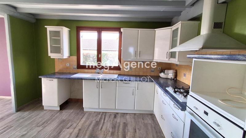 Maison traditionnelle - 104 m² - 4 pièces