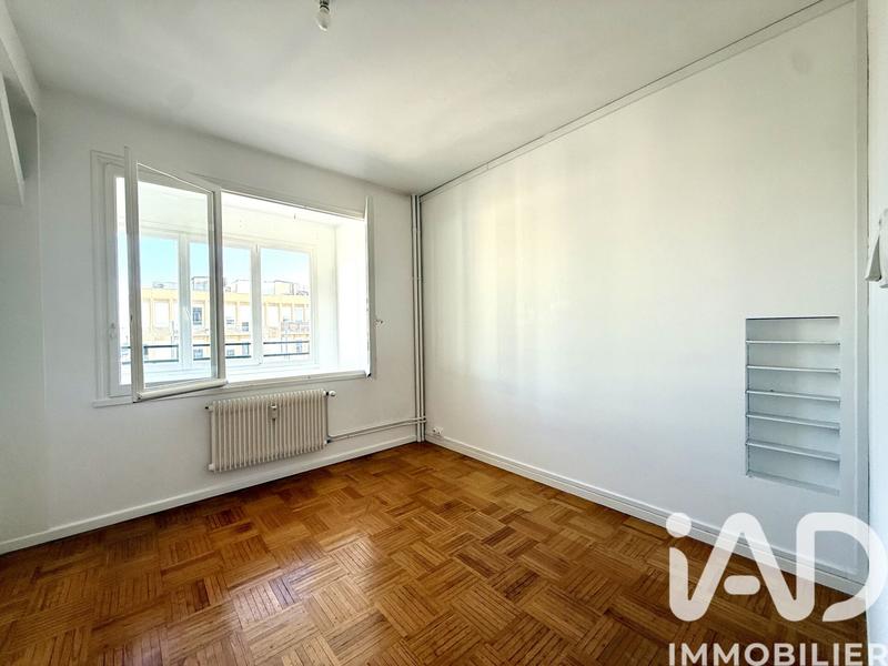 Appartement - 92 m² - 5 pièces
