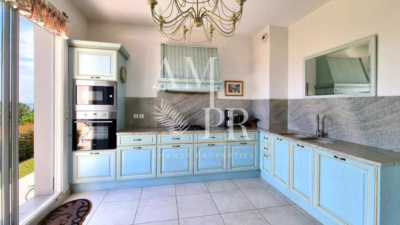 Villa - 148 m² - 7 pièces