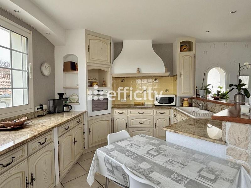 Maison - 175 m² - 7 pièces