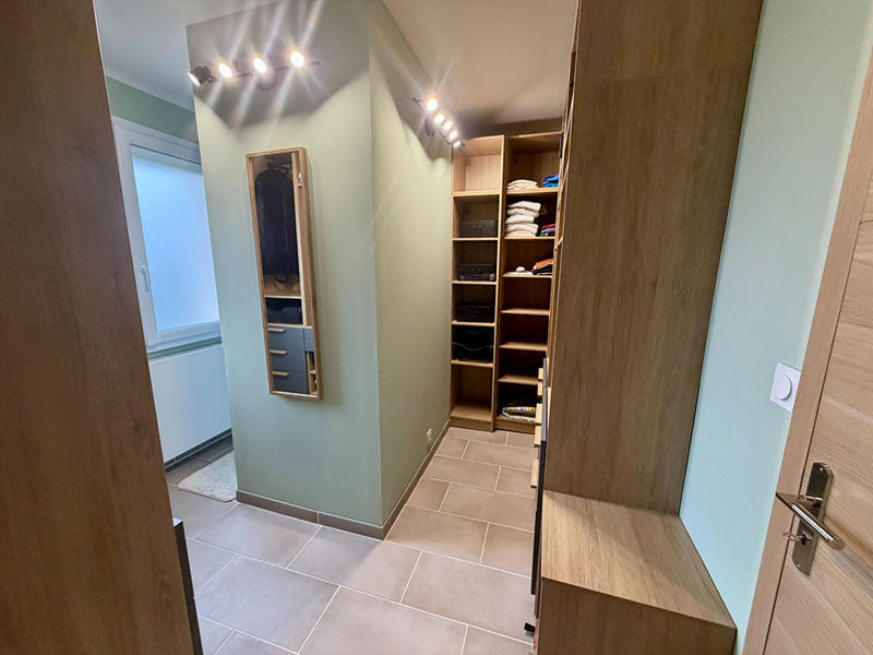 Maison - 205 m² - 7 pièces