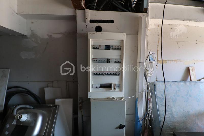 Maison - 260 m² - 9 pièces