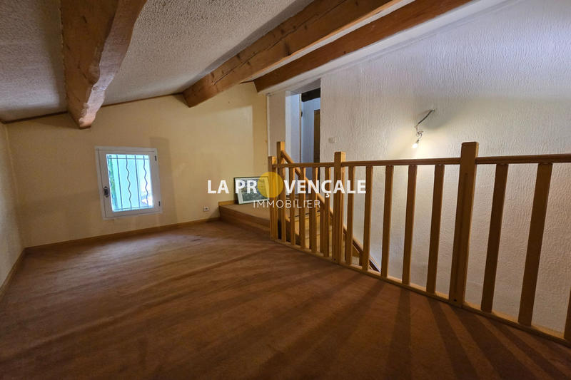 Maison - 176 m² - 9 pièces