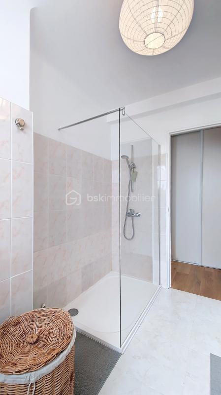 Appartement - 82 m² - 3 pièces