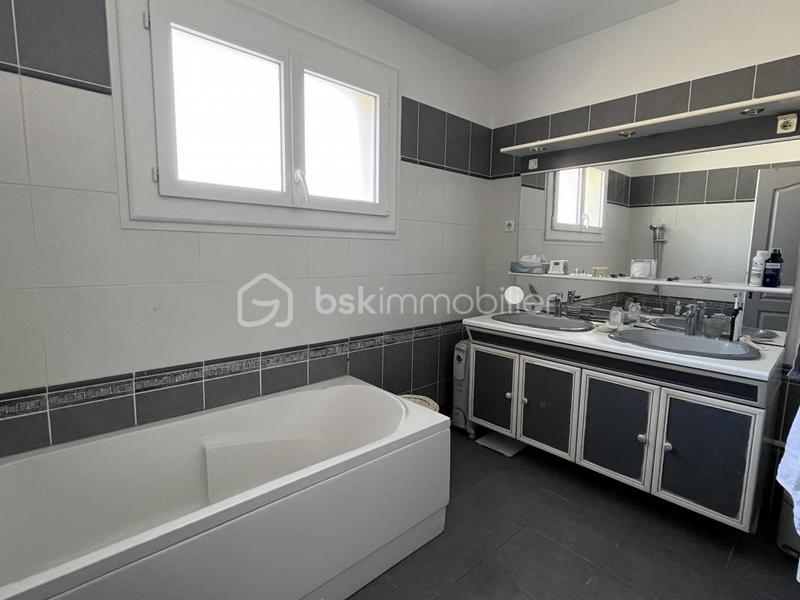 Maison - 126 m² - 4 pièces