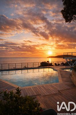 Appartement - 102 m² - 4 pièces