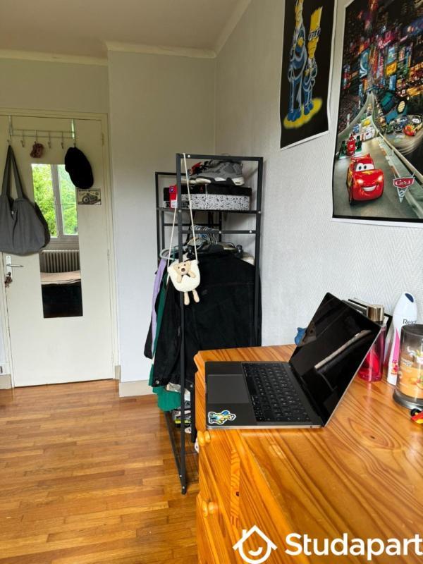 Chambre - 12 m² - 1 pièce