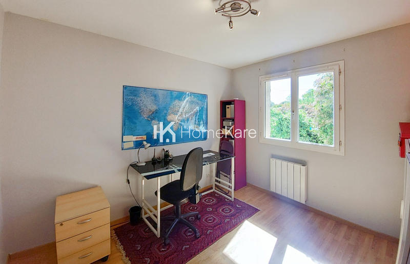 Maison - 180 m² - 7 pièces