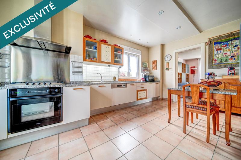 Maison - 150 m² - 10 pièces