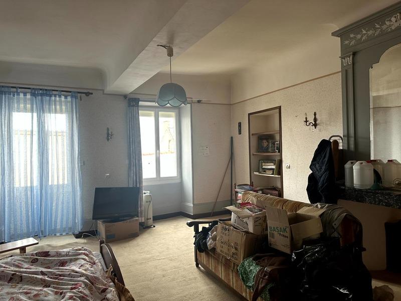 Maison - 370 m² - 11 pièces