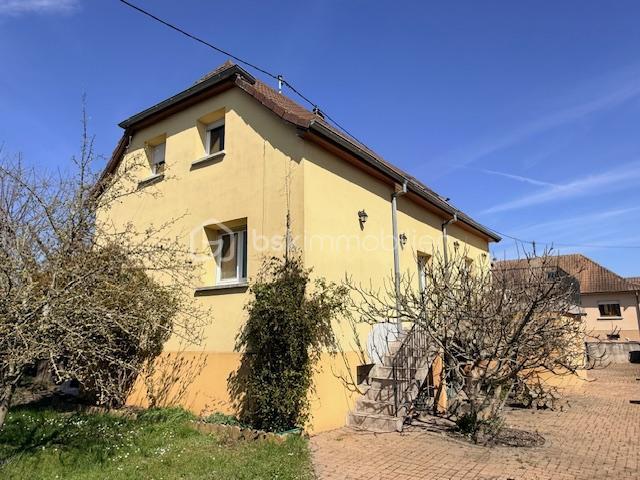 Maison traditionnelle - 105 m² - 4 pièces