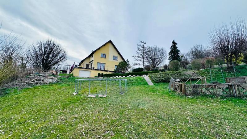 Maison - 185 m² - 6 pièces