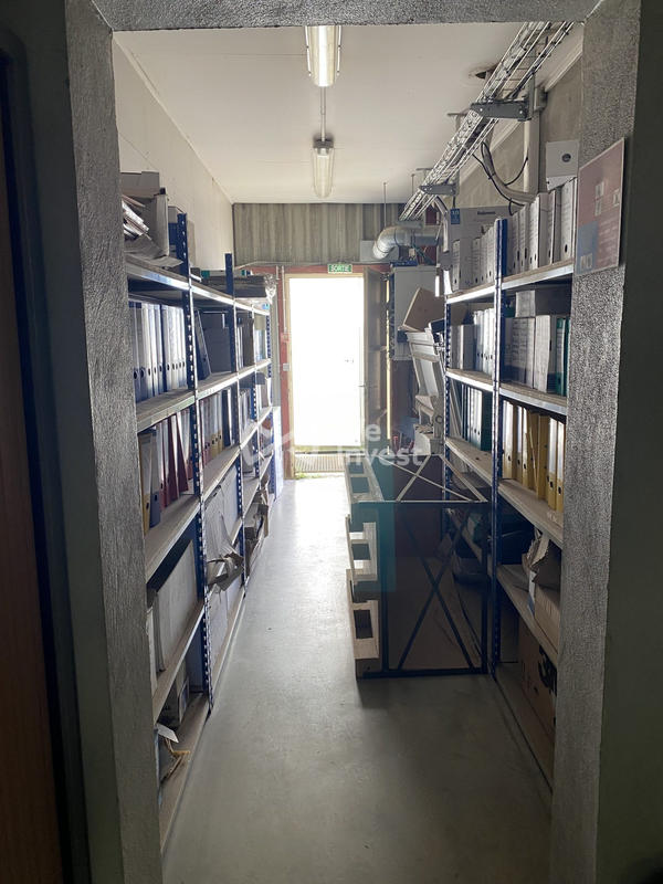 Local commercial - 840 m²