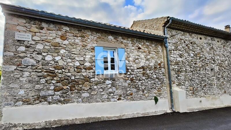 Maison - 245 m² - 8 pièces