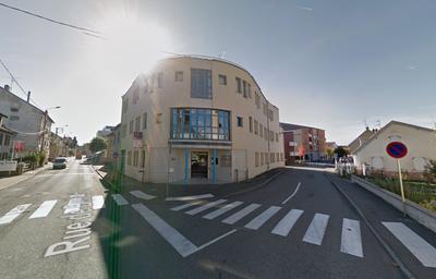 Local d'activités - 239 m²