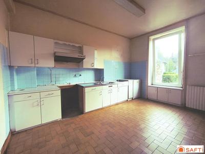 Maison - 300 m² - 10 pièces