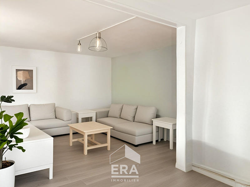 Maison - 92 m² - 5 pièces