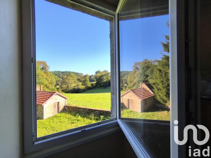 Maison - 90 m² - 8 pièces