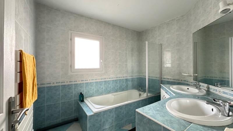 Maison - 142 m² - 5 pièces