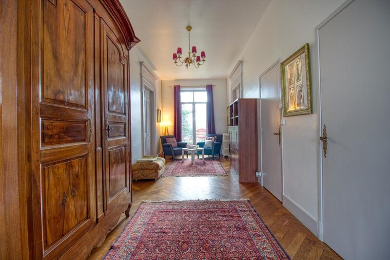 Maison de maîtres - 378 m² - 10 pièces