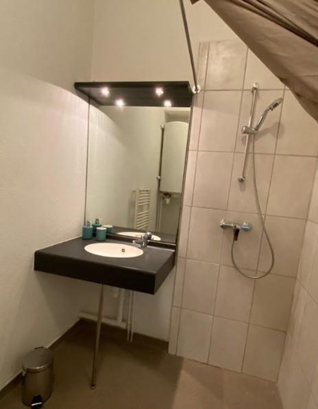 Studio - 25 m² - 1 pièce