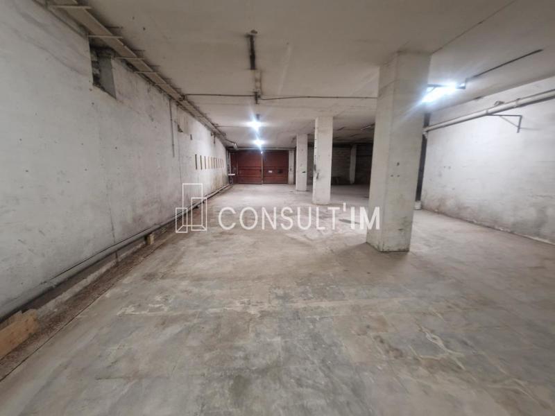 Entrepôt - 383 m²