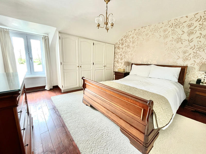 Maison - 146 m² - 6 pièces