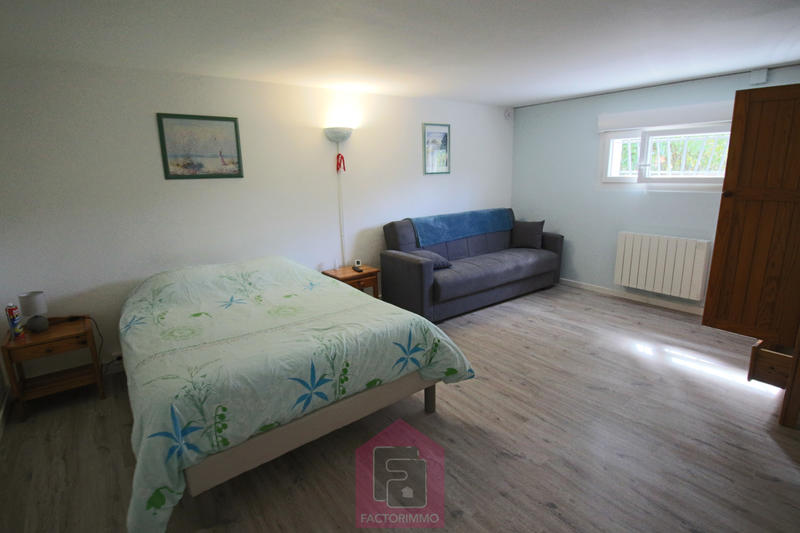 Maison - 190 m² - 8 pièces