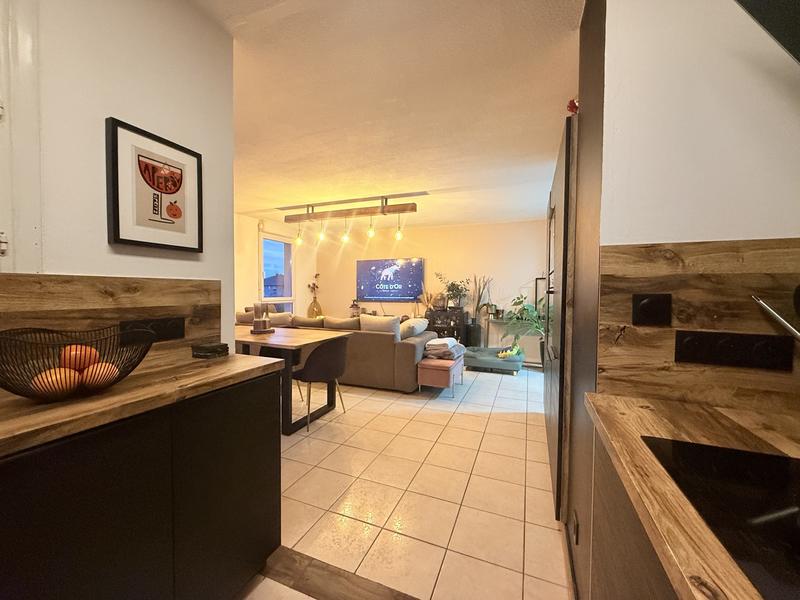 Appartement - 61 m² - 3 pièces