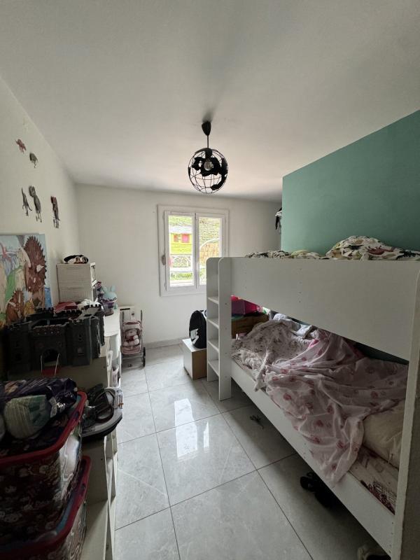 Propriété - 125 m² - 4 pièces