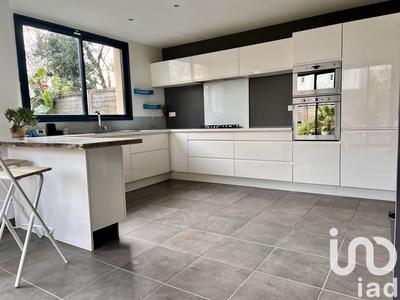 Maison - 122 m² - 5 pièces