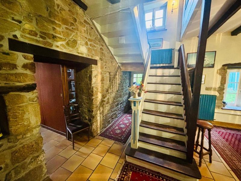 Maison en pierre - 152 m² - 7 pièces