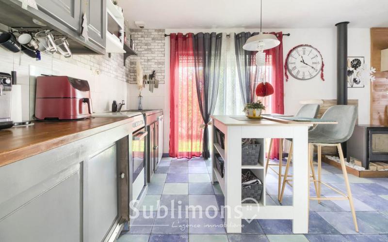 Maison - 95 m² - 5 pièces