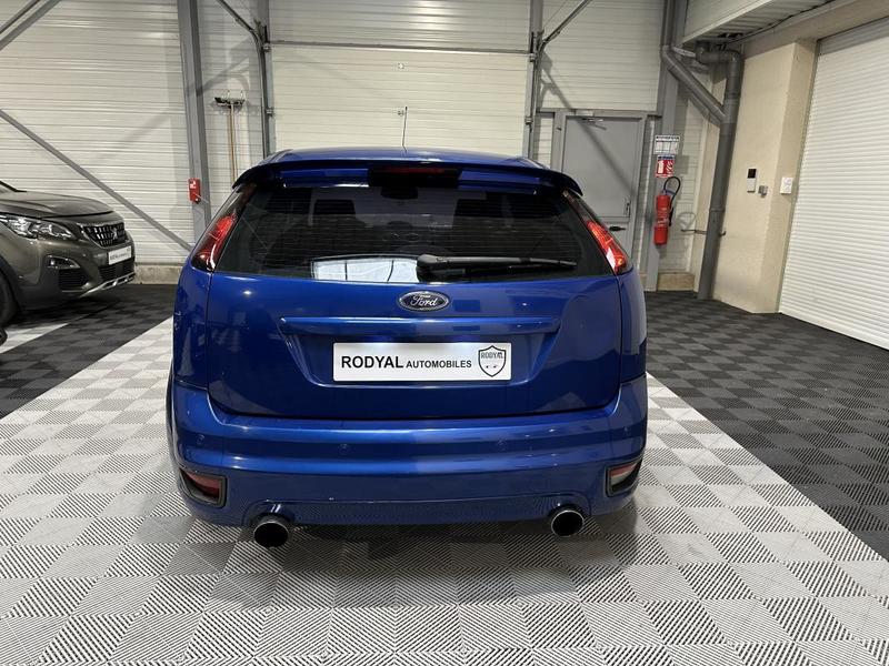 Ford Focus II Hatchback St 2.5 I 225cv