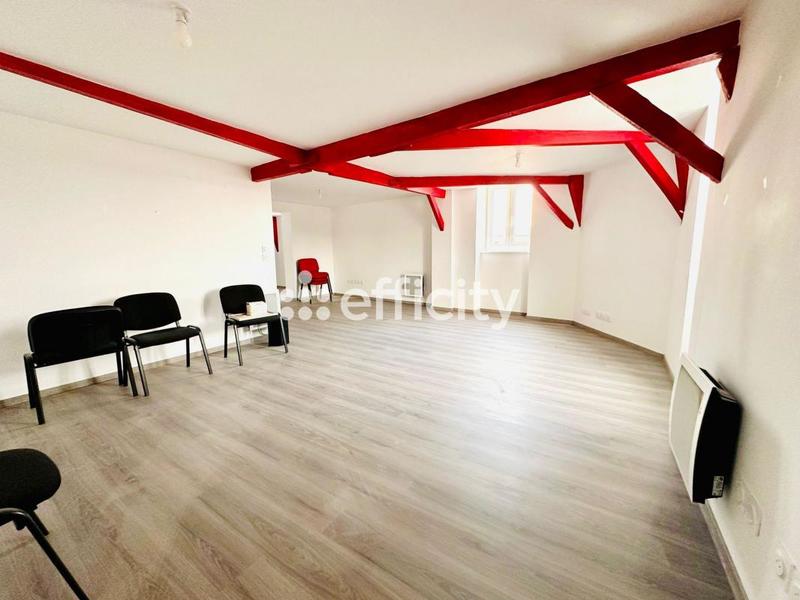 Immeuble - 220 m² - 8 pièces