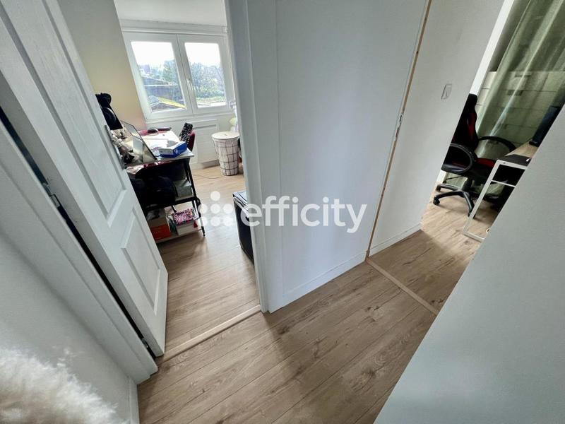 Maison - 84 m² - 4 pièces