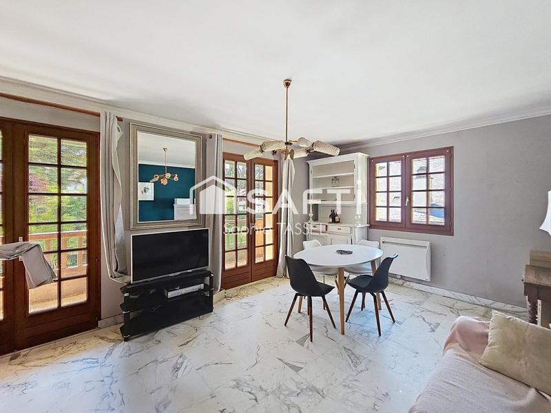 Maison - 167 m² - 8 pièces